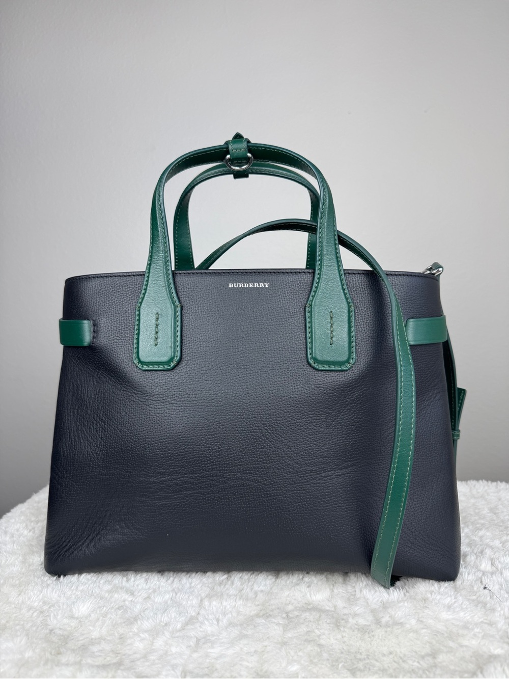 Burberry Banner Medium Black sea and Green Leather Tote Bag